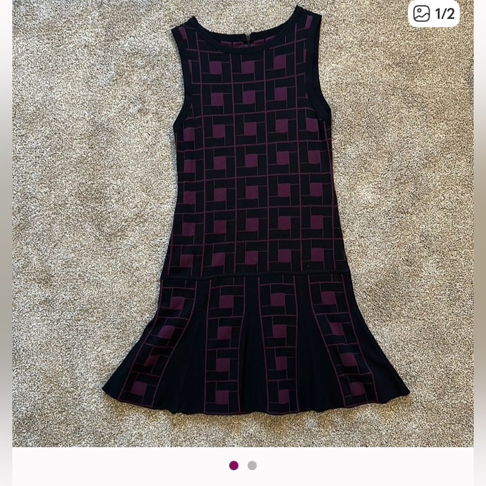 Like new! Alice + Olivia knit dress size Small - Picture 3 of 3